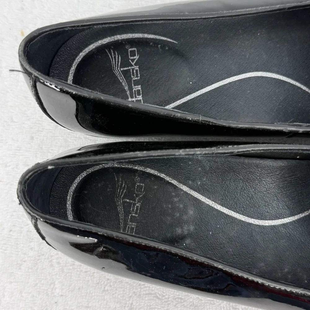 Dansko Olivia Black Patent Leather Shoes Women’s Size 39